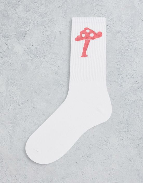 https://images.asos-media.com/products/only-sons-tennis-socks-with-embroidered-mushroom-in-white/202939287-1-brightwhite?$n_550w$&wid=550&fit=constrain