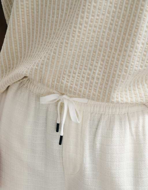 ONLY & SONS textured linen mix shorts in white, 5 of 5