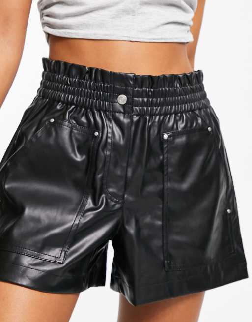 Only - Sorte shorts med lommedetaljer i imiteret læder
