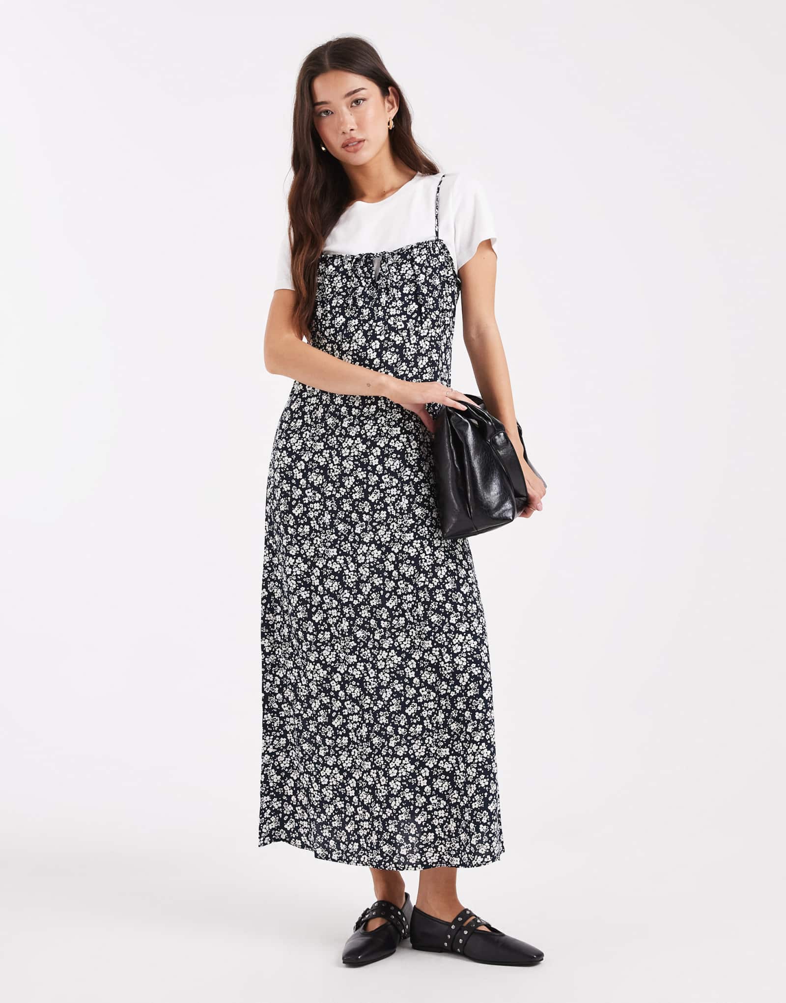 Платье миди на бретельках с цветочным принтом ditsy 