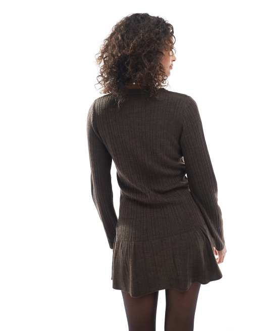 ONLY – Strick-Minikleid in Schokobraun mit hinten längerem Saum, 4 von 4