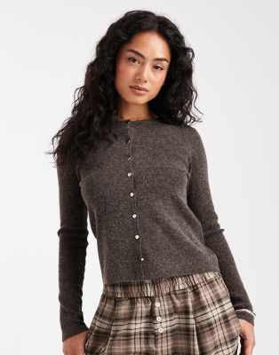 ONLY - Strickjacke aus kompaktem Strick in Braun-Brown