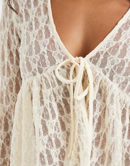 ONLY – Strickjacke aus Spitze in Cremeweiß mit gebundener Vorderseite, 2 von 4