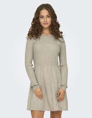 ONLY - Strickkleid in der Farbe Weathered Teak-Rot