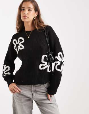 ONLY - Strickpullover in Schwarz mit weißen Blumenmotiven