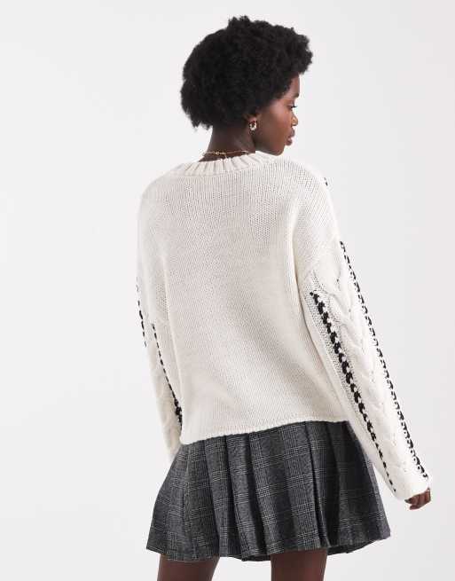 ONLY – Strickpullover in Weiß mit Zopfmuster und Kontrastdetail, 4 von 4