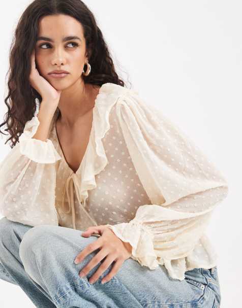 ONLY – Strukturierte Bluse in Weiß mit Rüschendetails - view 1