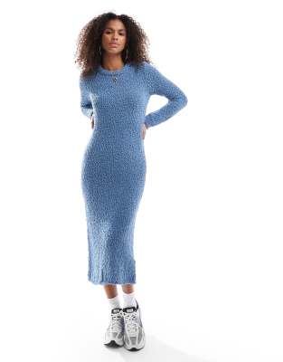 ONLY - Strukturiertes Maxi-Strickkleid in Blau