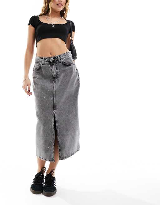 Only studded denim midi skirt with front slit in washed gray