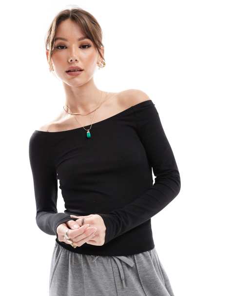 ONLY – Svart topp med långa ärmar och bardotringning - view 1