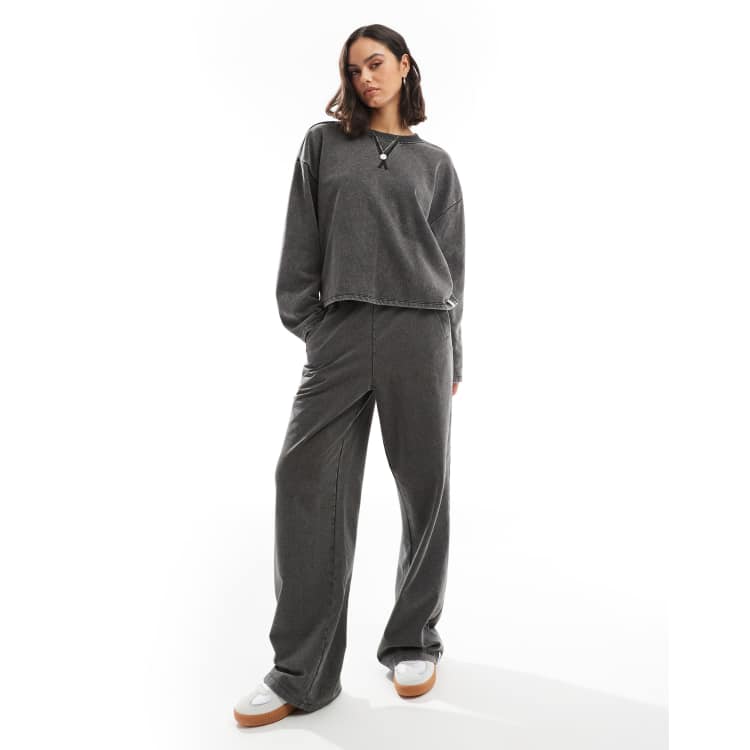 206983054-2?$n_750w$&wid=750&