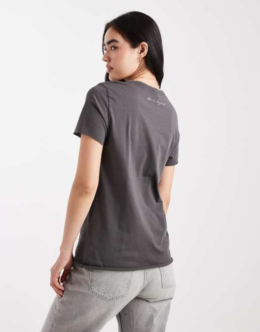 ONLY - T-shirt grigia con stampa di stivali stile cowboy, 4 di 4