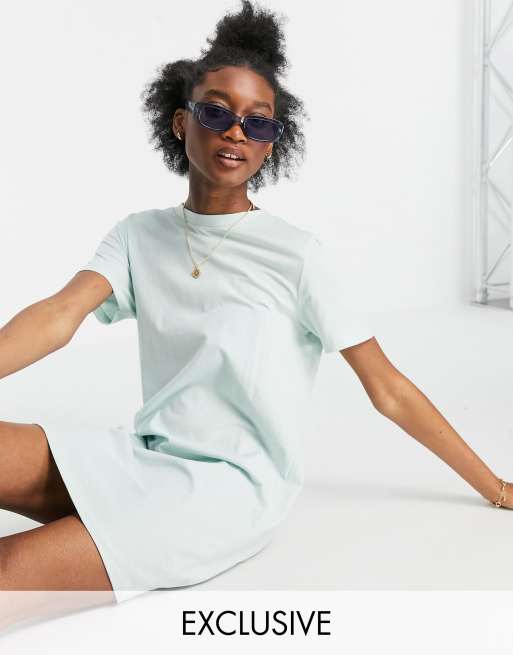 Only – T-Shirt-Kleid in Blassgrün
