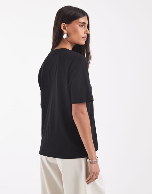 Only – T-Shirt mit Rundhalsausschnitt in Schwarz , 3 von 4