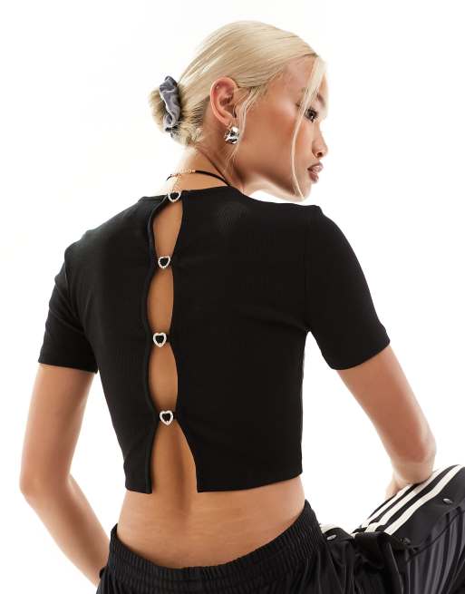 ONLY - T-shirt taglio corto nera a coste con apertura decorata sul retro 