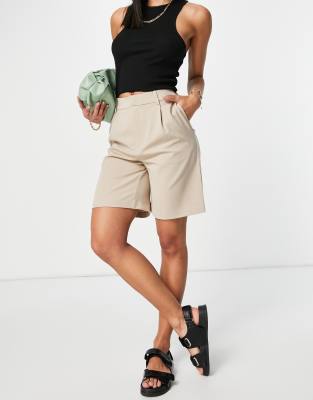 Only tailored city suit shorts in beige-Neutral