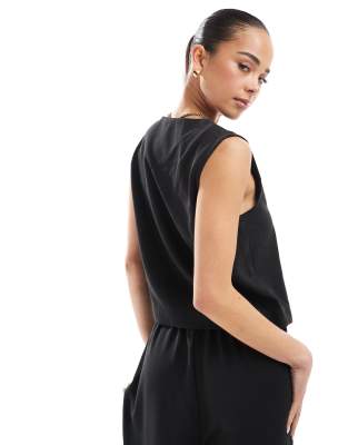 Only Tailored Vest In Black