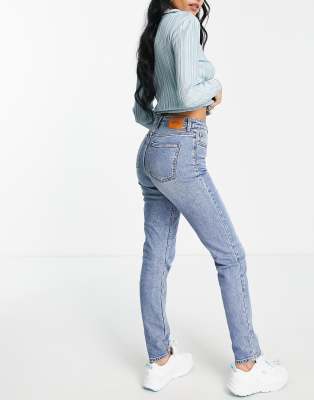 Only Tall - Emily - Jeans met rechte pijpen in middenblauw | ASOS