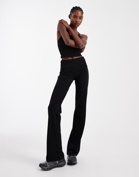 ONLY Tall - Flare broek met omslag in zwart - view 1