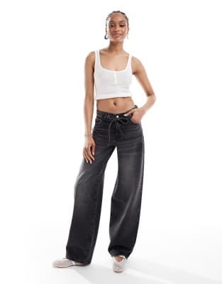 ONLY Tall - Gianna - Barrel-Jeans in verwaschenem Schwarz