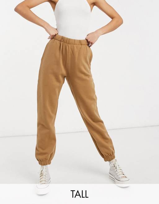 Only Tall – Zweiteiler bestehend aus Kapuzensweatshirt und Jogginghose in Hellbraun, 2 von 2
