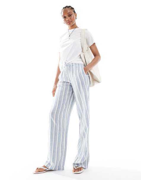 ONLY Tall – Leinenmix-Schlupfhose mit Streifen in Blau - view 1
