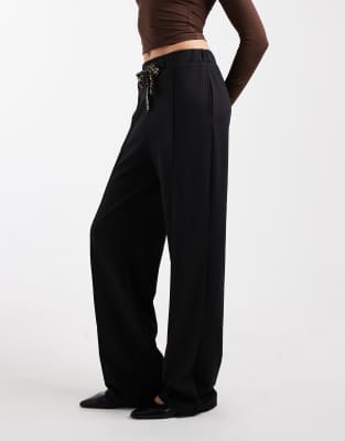 Only Tall Leopard Print Bow Detail Pants In Black