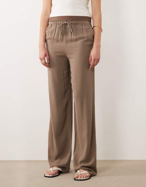 ONLY Tall linen mix pull on wide leg trouser in brown, 2 of 5