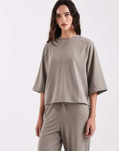 ONLY Tall - Lysebrun T-shirt med blød tekstur i firkantet pasform - Del af sæt - view 1