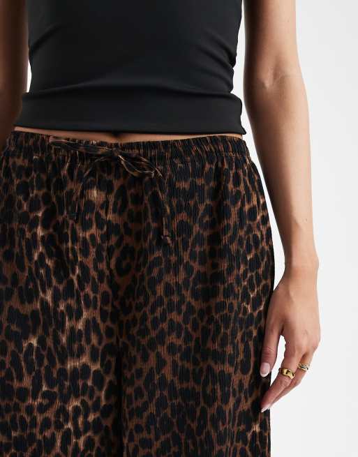 ONLY Tall plisse wide leg pants in animal print, 5 of 5