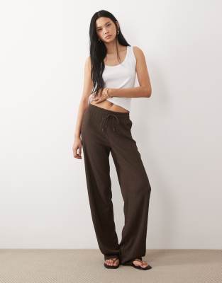 Only Tall Plisse Wide Leg Pants In Brown