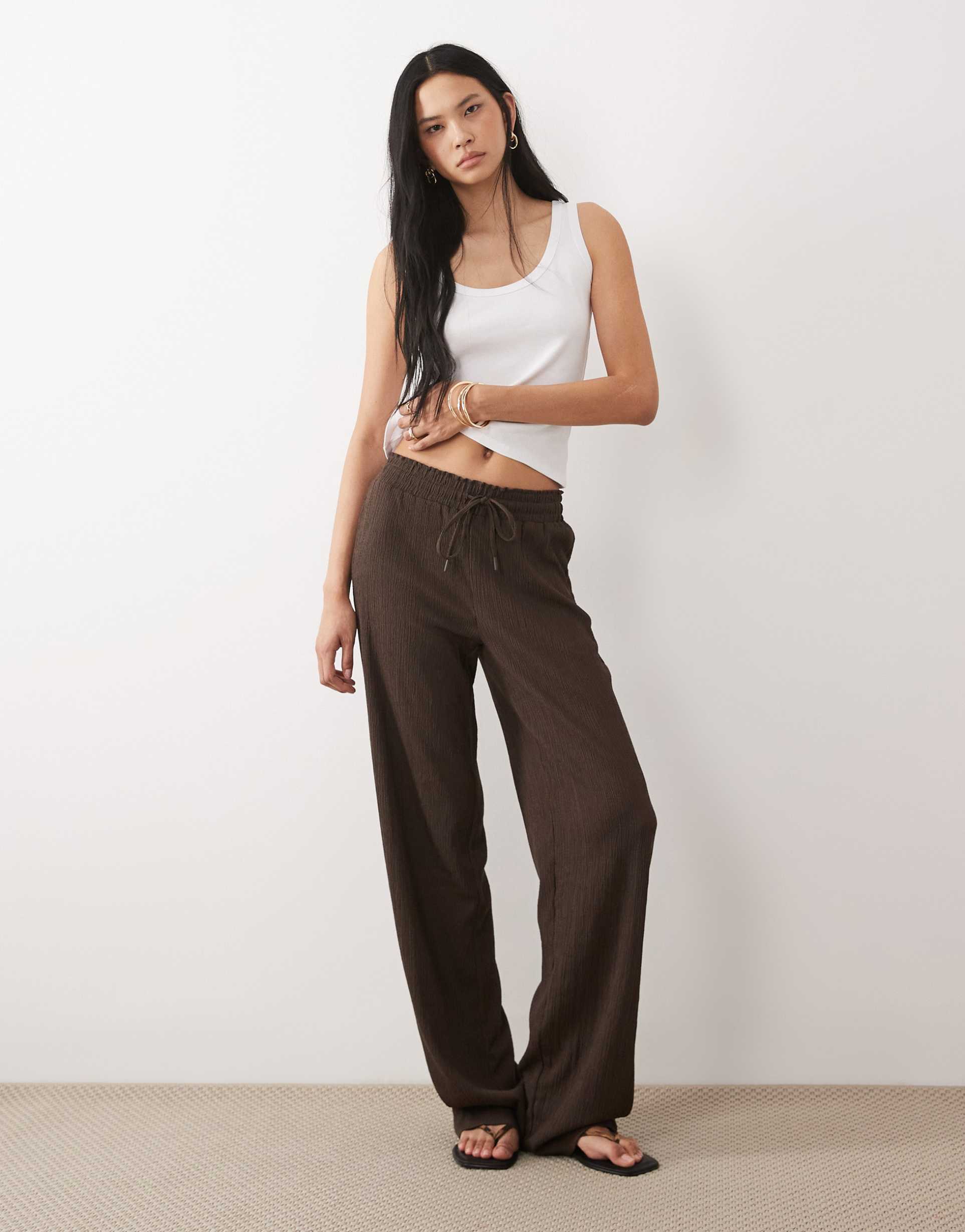 only tall plisse wide leg pants in brown