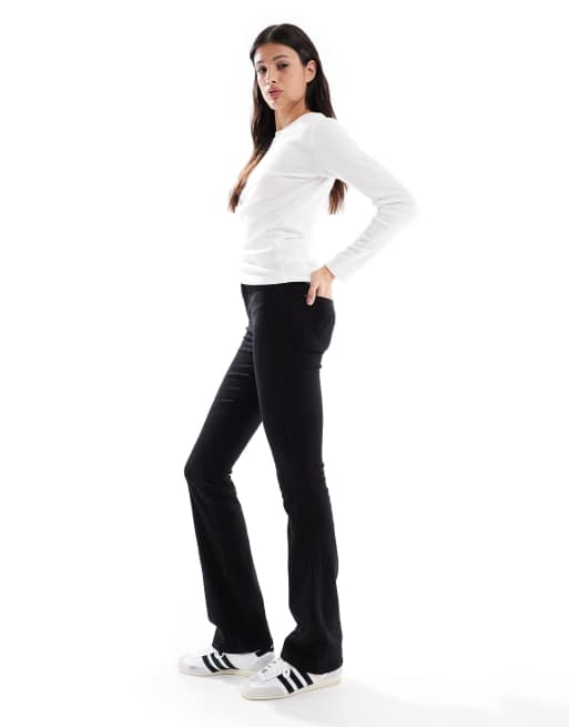 ONLY Tall Royal flare jeans in black, 3 of 5