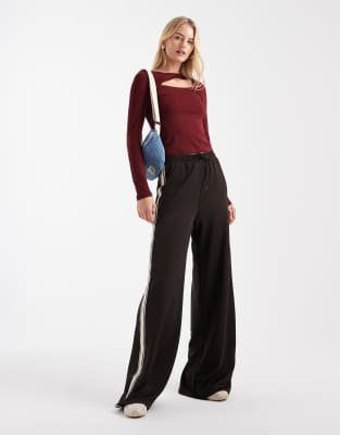 Only Tall Side Stripe Wide Leg Pants In Brown
