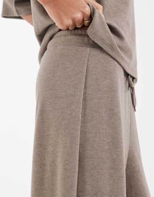 ONLY Tall soft texture wide leg pants in light brown (part of a set), 3 of 5