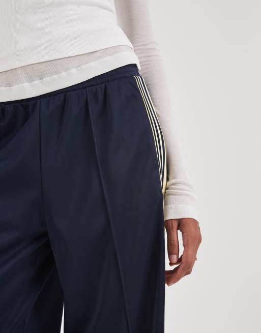 ONLY Tall wide leg satin pants with side stripe in navy, 3 of 5