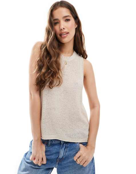 ONLY – Tanktop aus leichtem Strickstoff in Beige - view 1