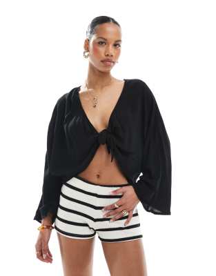 textured tie front floaty top in black
