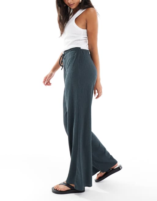 ONLY textured tie waist wide leg trouser in grey, 2 of 5