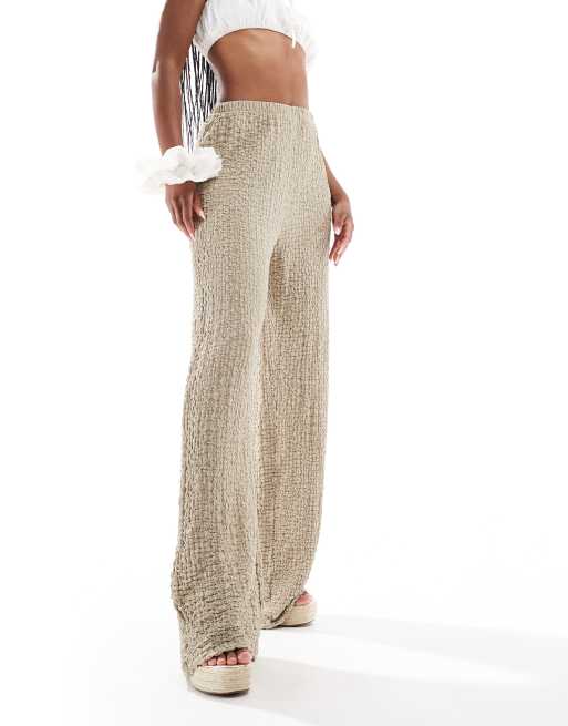 ONLY textured wide leg trousers in beige, 2 of 5