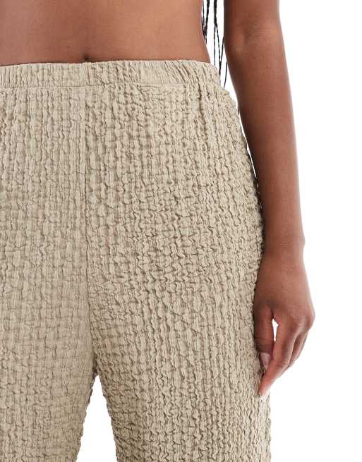 ONLY textured wide leg trousers in beige, 4 of 5