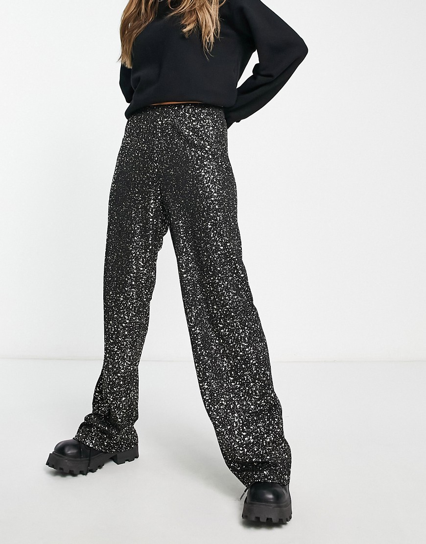 Only textured wide leg trousers in black and gold print