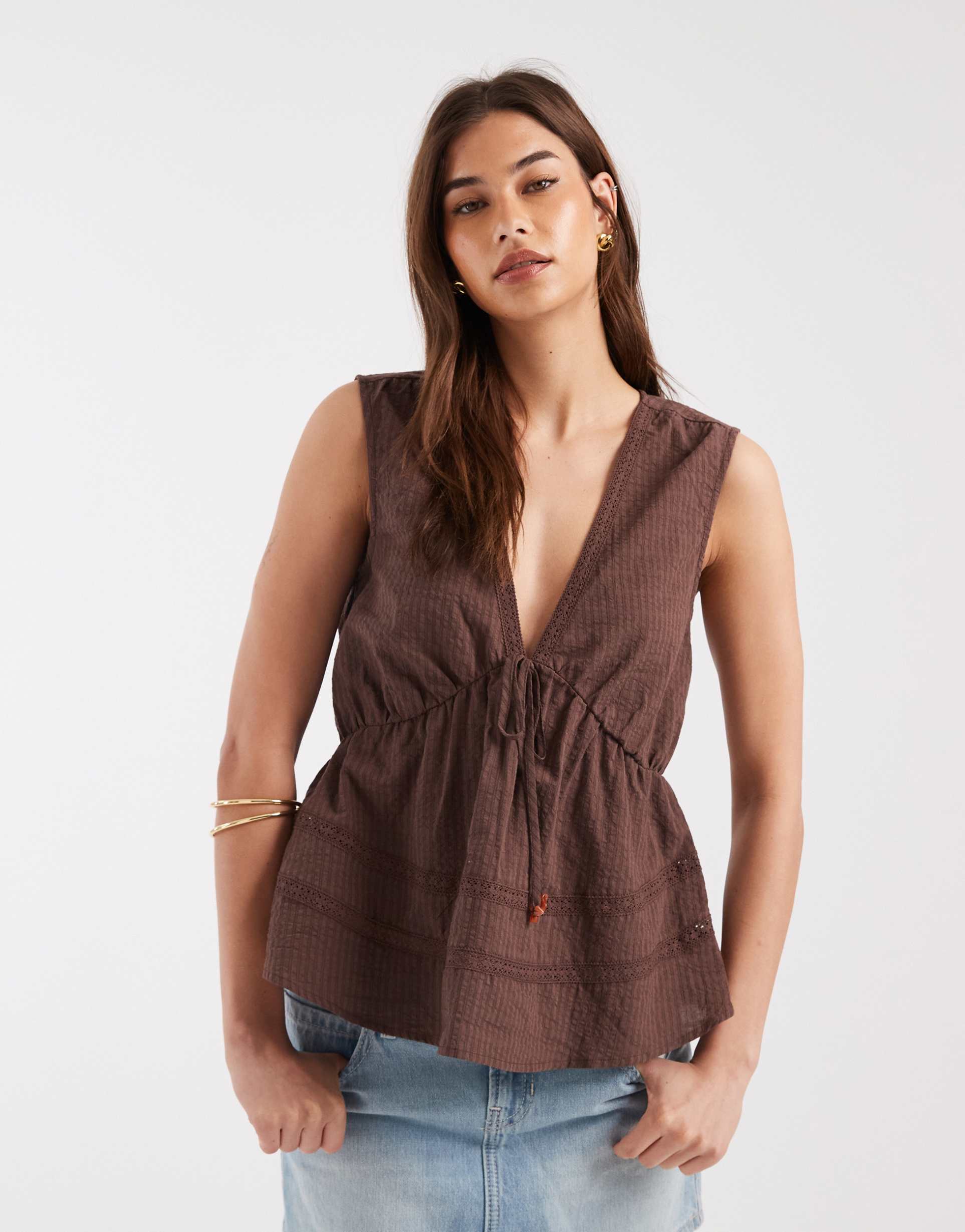 only tie detail top in brown