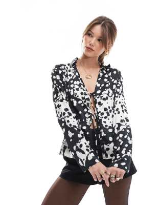 tie front blouse in black and white dots