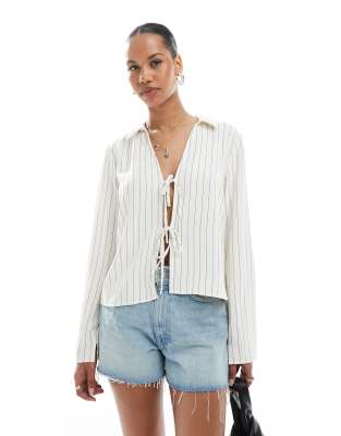 tie front top in white stripe