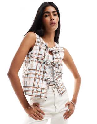 tie front vest in blue plaid-Gray