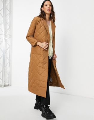 Only tie waist quilted coat in tan-Brown