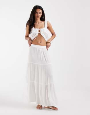 ONLY tiered maxi skirt in white white 9790₽