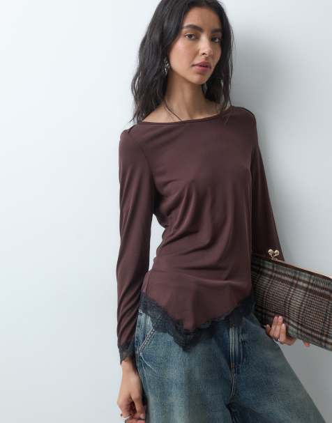 ONLY top asimétrico con escote diagonal y detalle de encaje en marrón chocolate - view 1