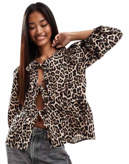 ONLY - Top con stampa animalier e fiocchi